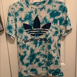 Men’s blue adidas tee shirt.  size small